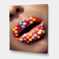 Designart 'A kreatív smink közelképe a Nő ajkán, a Lolipops modern vászon fali művészete